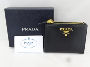 PRADA プラダ 二つ折り財布 1ML024 新入荷致しました！！【かんてい局 